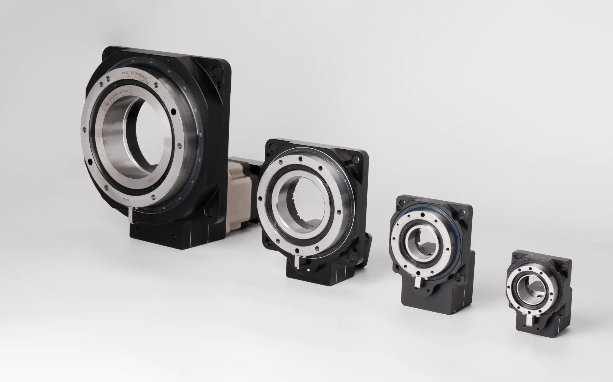 hollow-rotating-stage-1